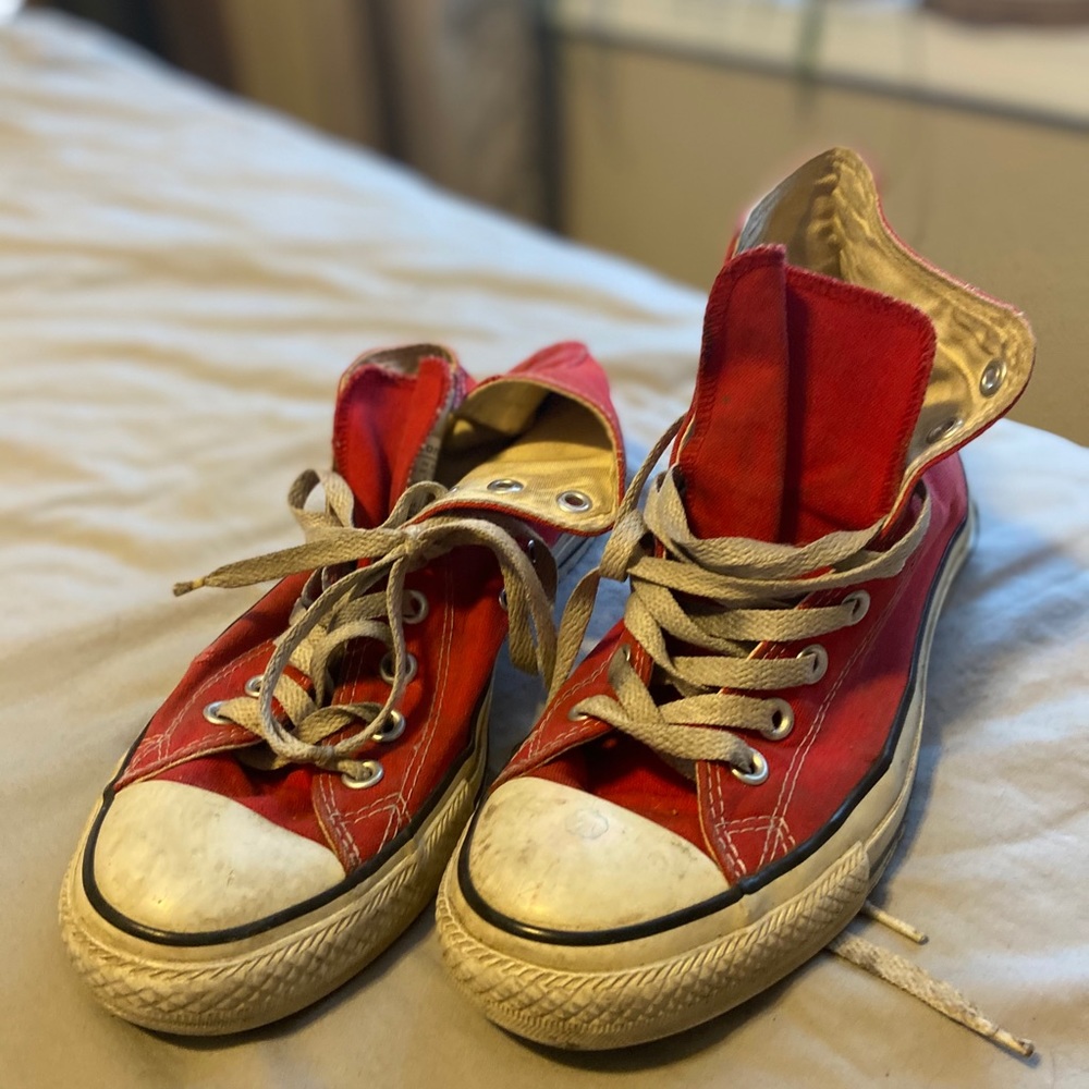 Red converse